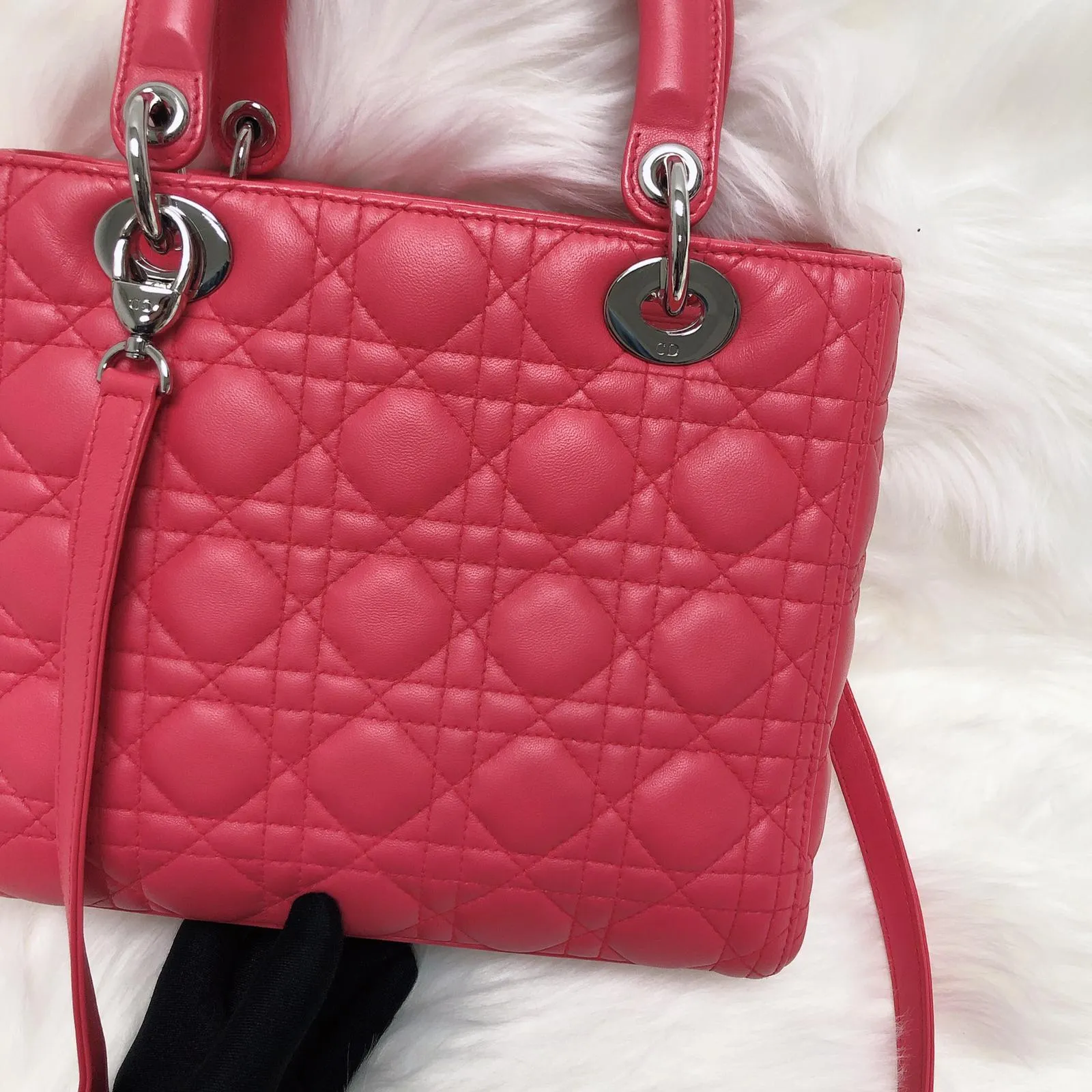 Cannage Lambskin Lady Dior Medium in Red