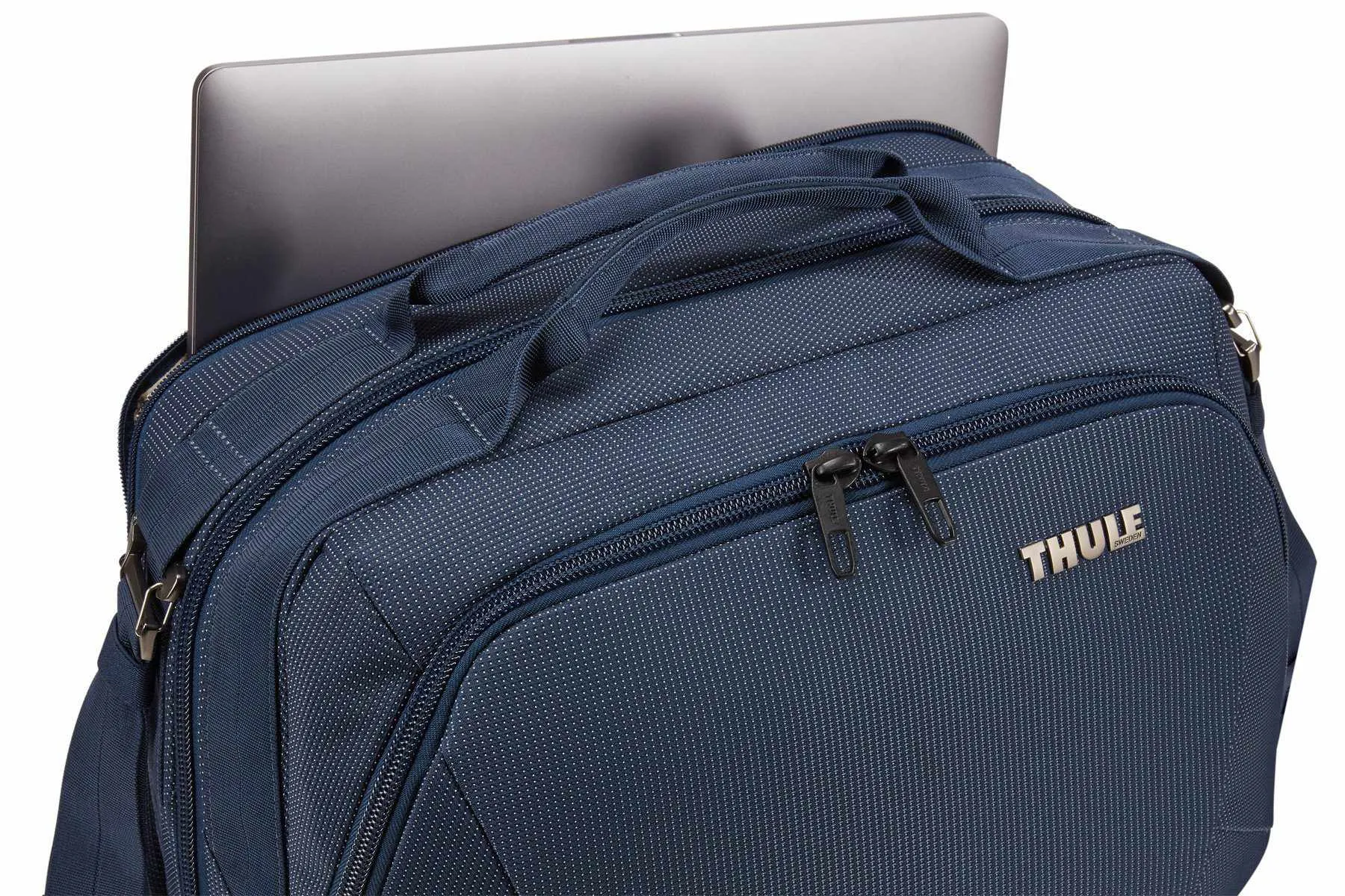 Thule Crossover 2 Boarding Bag 25L | Dress Blue